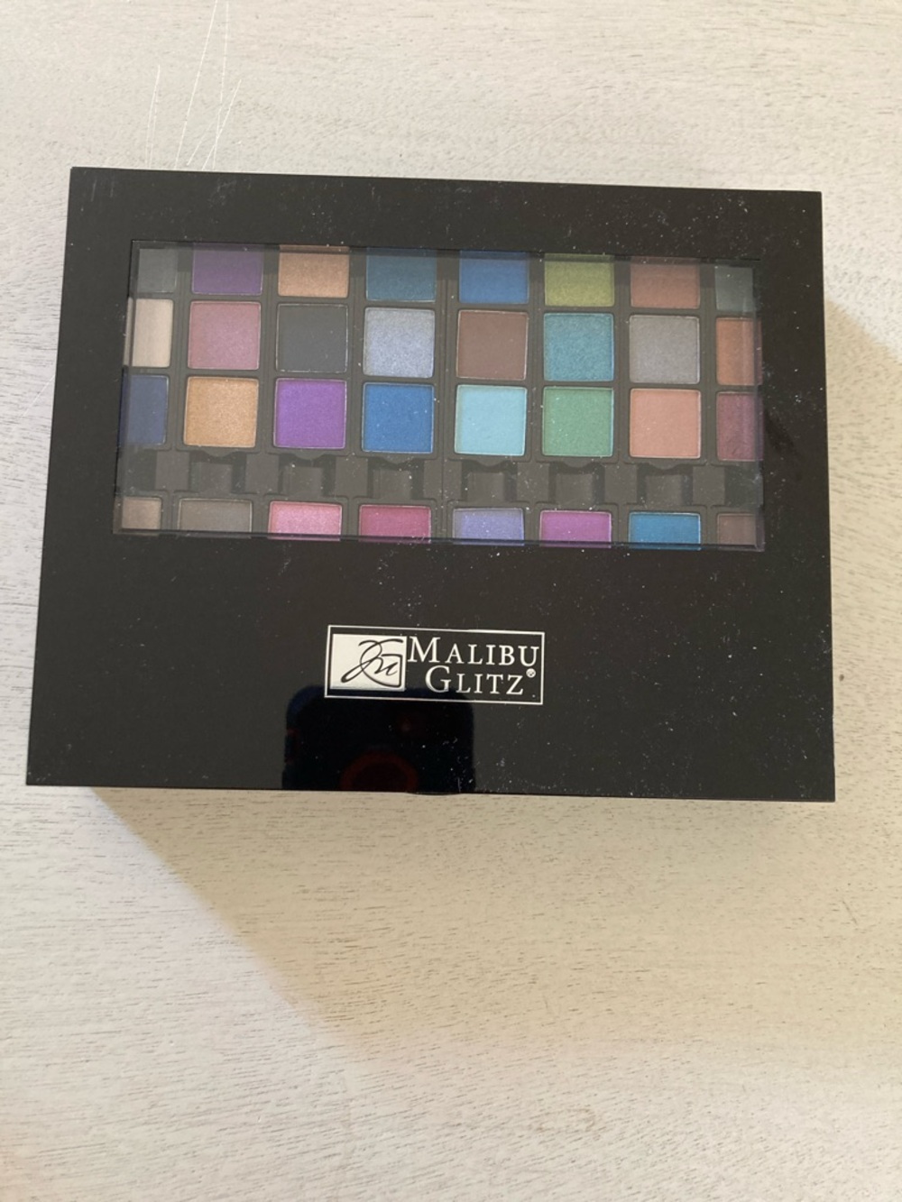 Malibu Makeup Glitz Multicolor Eyeshadow Palette
